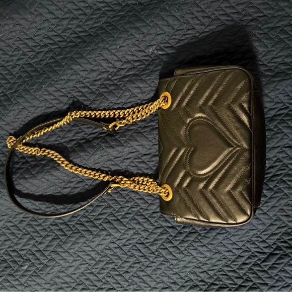 Black Gucci Marmont Bag - Picture 2 of 6